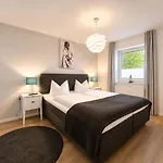 Haus Waldidyll, Strandklang * Sellin (Rugen)